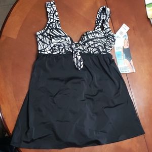 Great Lengths Swimsuit NWT. Black and white